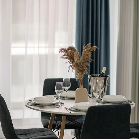 Josephine In Odyssey & Pool-parking