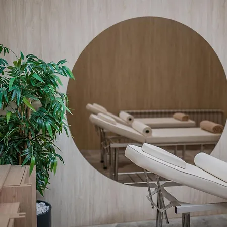 Διαμέρισμα Josephine In Odyssey & Pool-parking