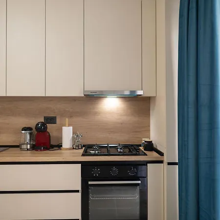 Josephine In Odyssey & Pool-parking * Mamaia