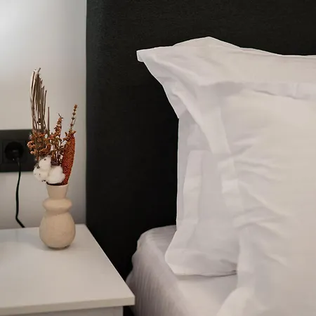 Apartment Josephine In Odyssey & Pool-parking *